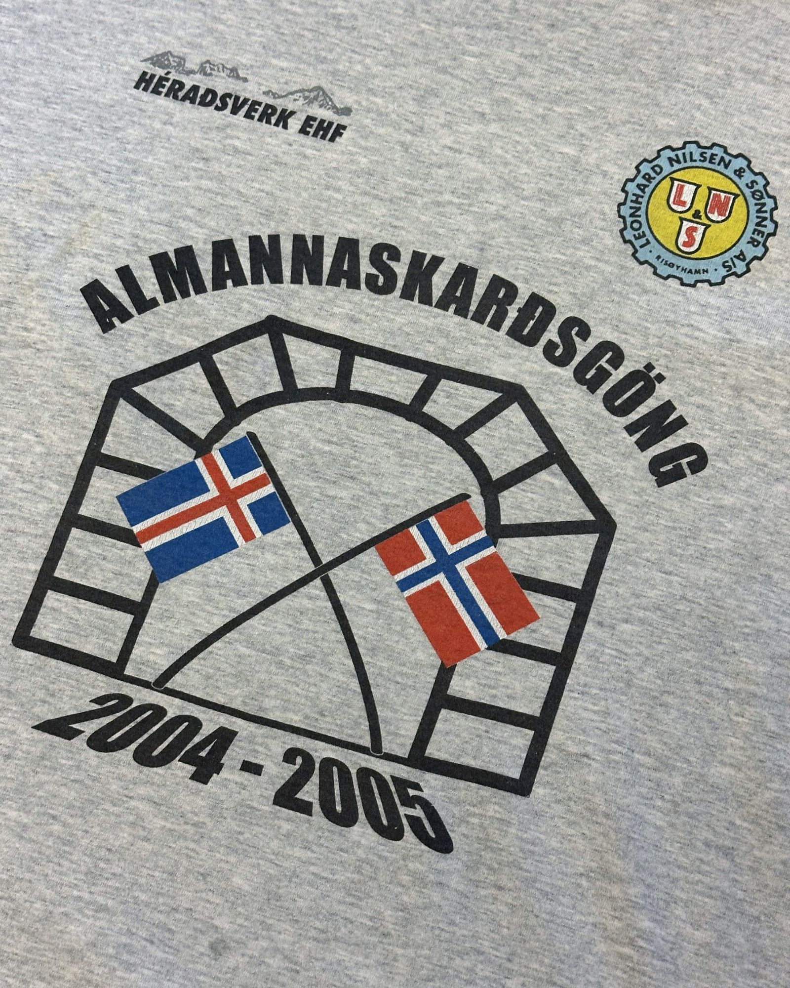Almannaskarðsgöng 2004-2005 bolur L