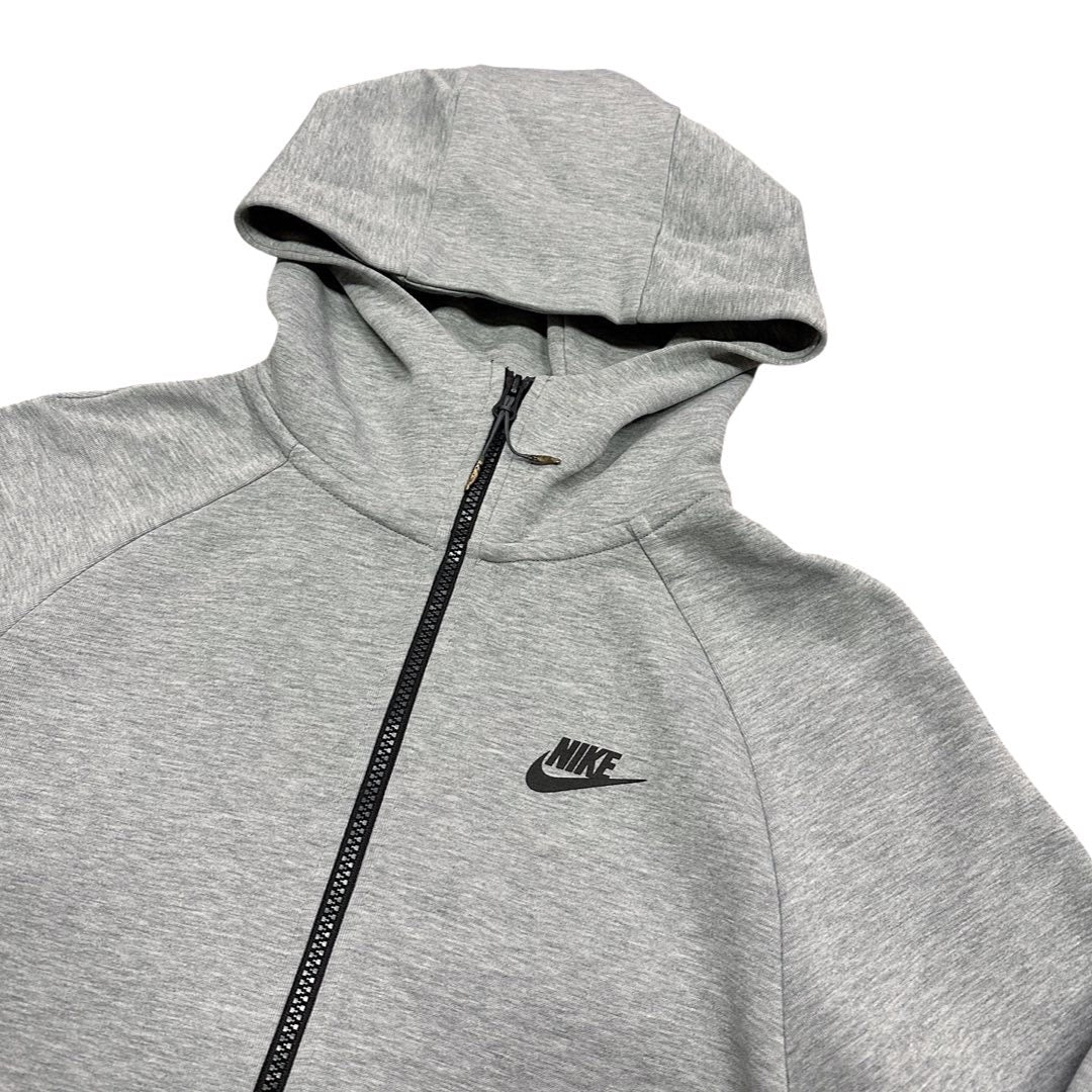 Nike tech fleece peysa S
